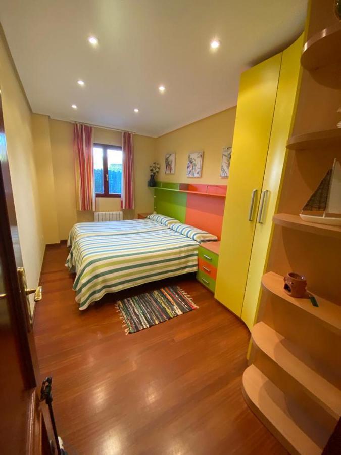 Apartamento En Complejo Residencial Rovacias Comillas Luaran gambar